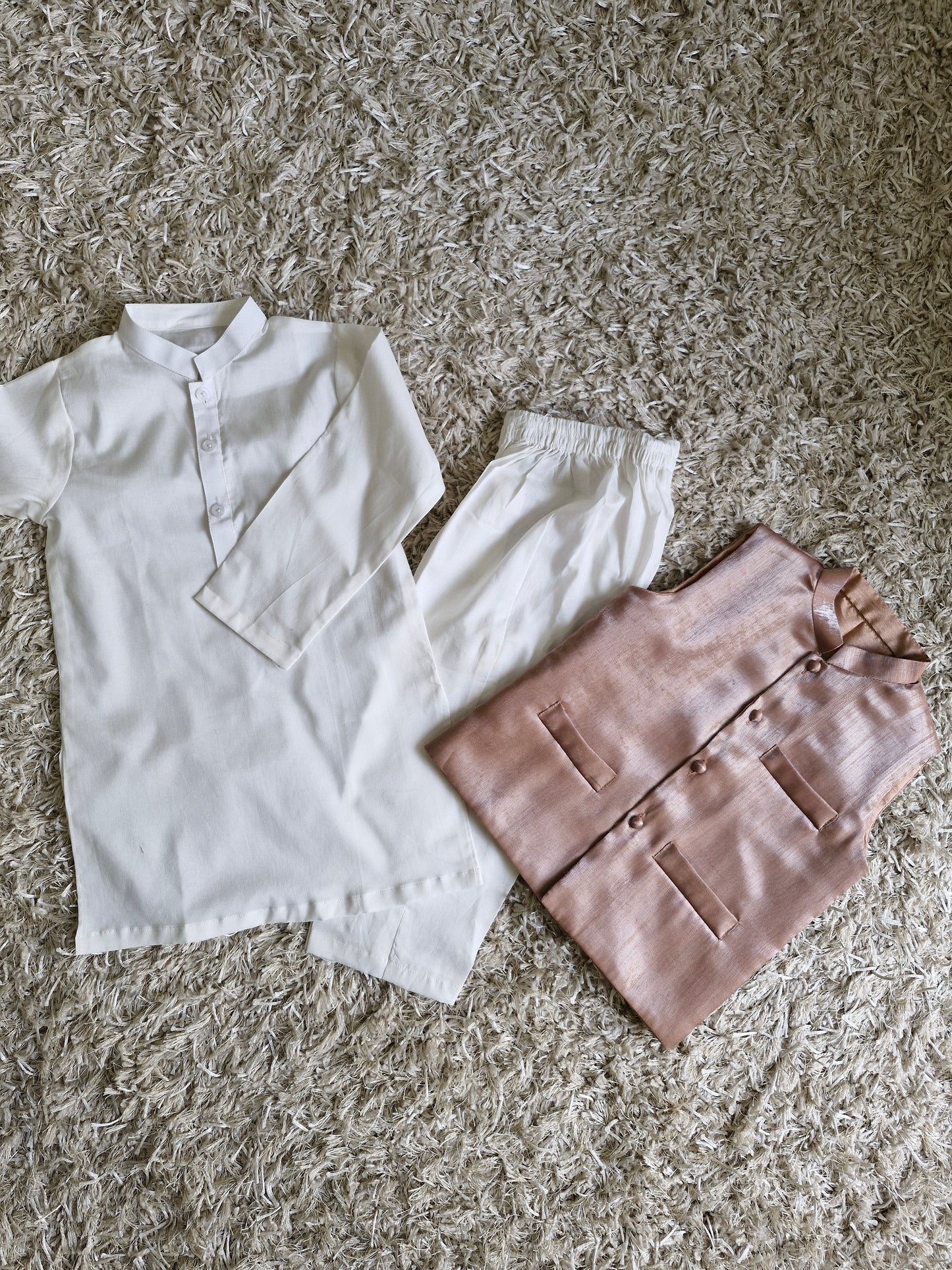 White Kurta Pajama with Sheesha Silk Waistcoat